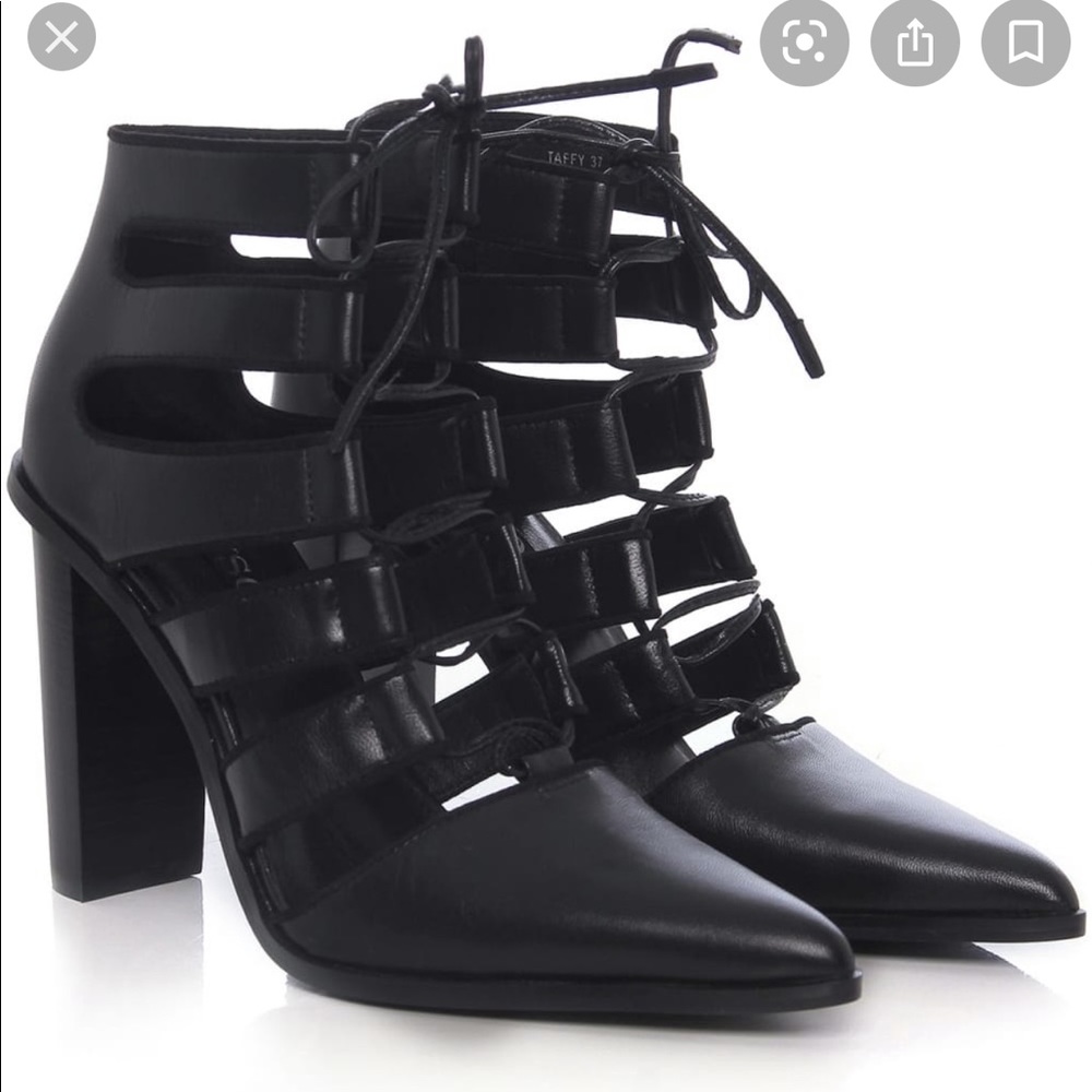 SENSO Taffy II Cut out Heels - Matte Black sz 36